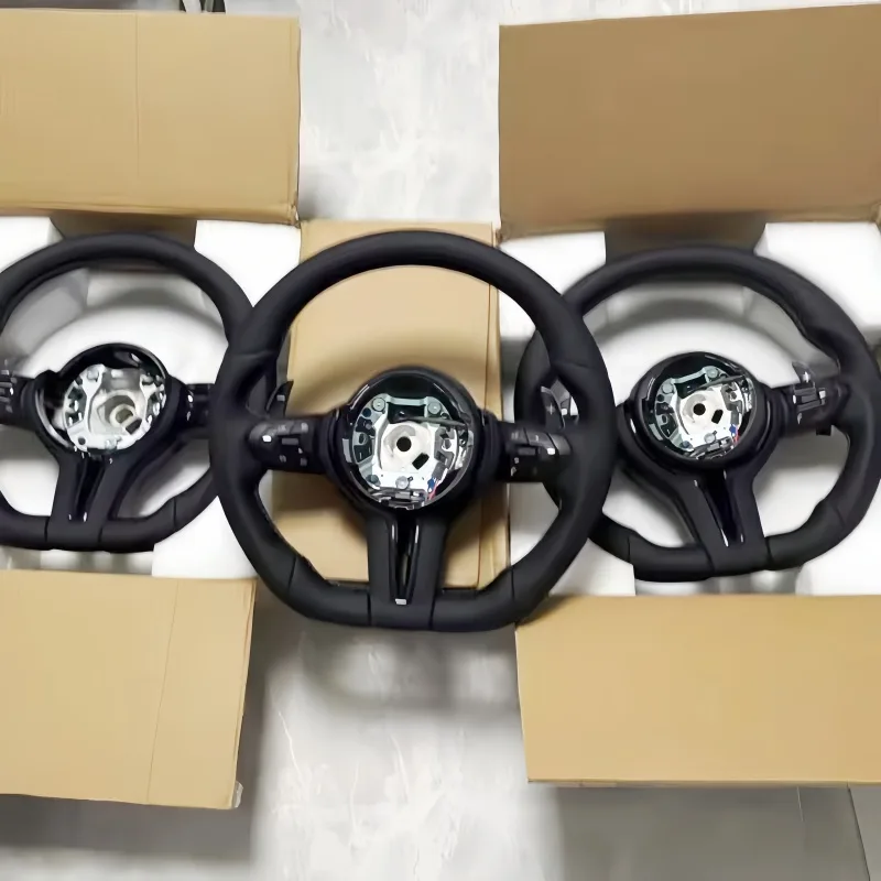 Car Accessories For Steering Wheel - Volant de voiture en cuir pour