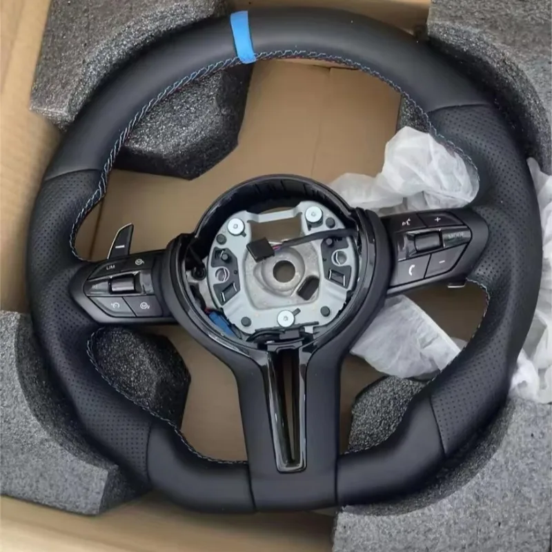Car Accessories For Steering Wheel - Volant en cuir pour BMW F48