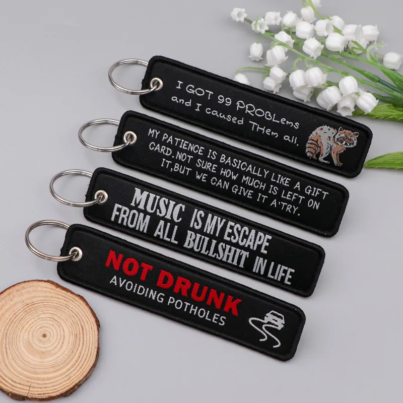 1 pièce Porte-clés brodé avec  - Car Accessories Quotation avis et prix