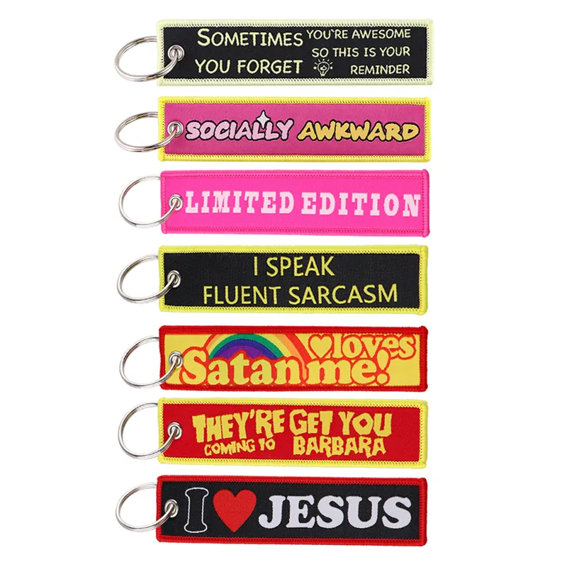Porte-clés avec citation brodé - Car Accessories Quotation avis et prix
