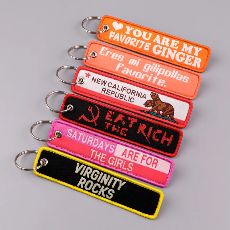 Porte-clés brodé avec citation - Car Accessories Quotation avis et prix